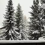Snowball, Modern, Cosy, Matterhorn Views Апартаменти *