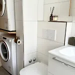 Snowball, Modern, Cosy, Matterhorn Views Апартаменти Церматт