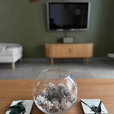 Snowball, Modern, Cosy, Matterhorn Views アパート